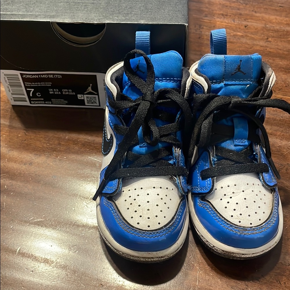 Jordan 1 MID SE (TD)